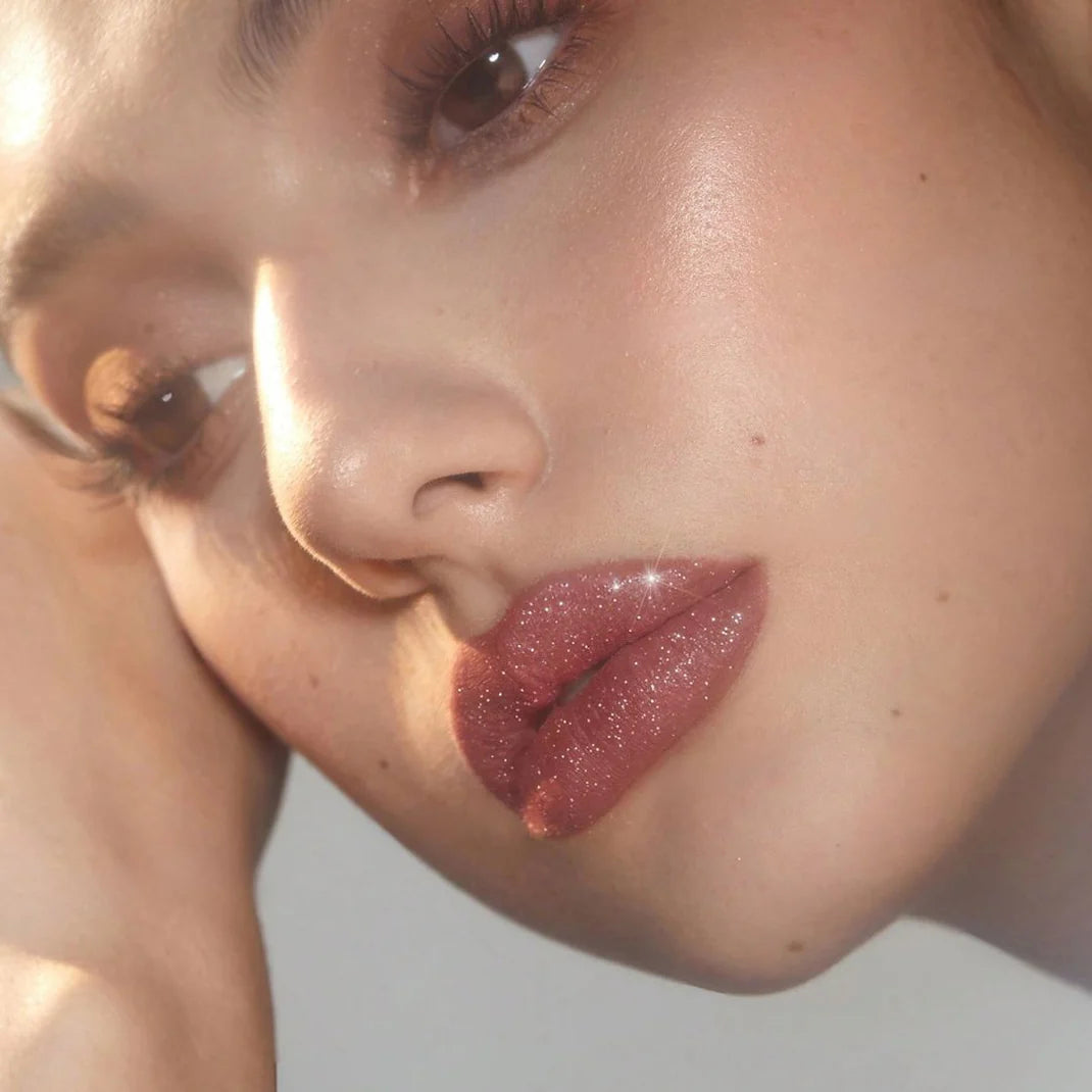 Venator™ The Glitter Lip Glaze